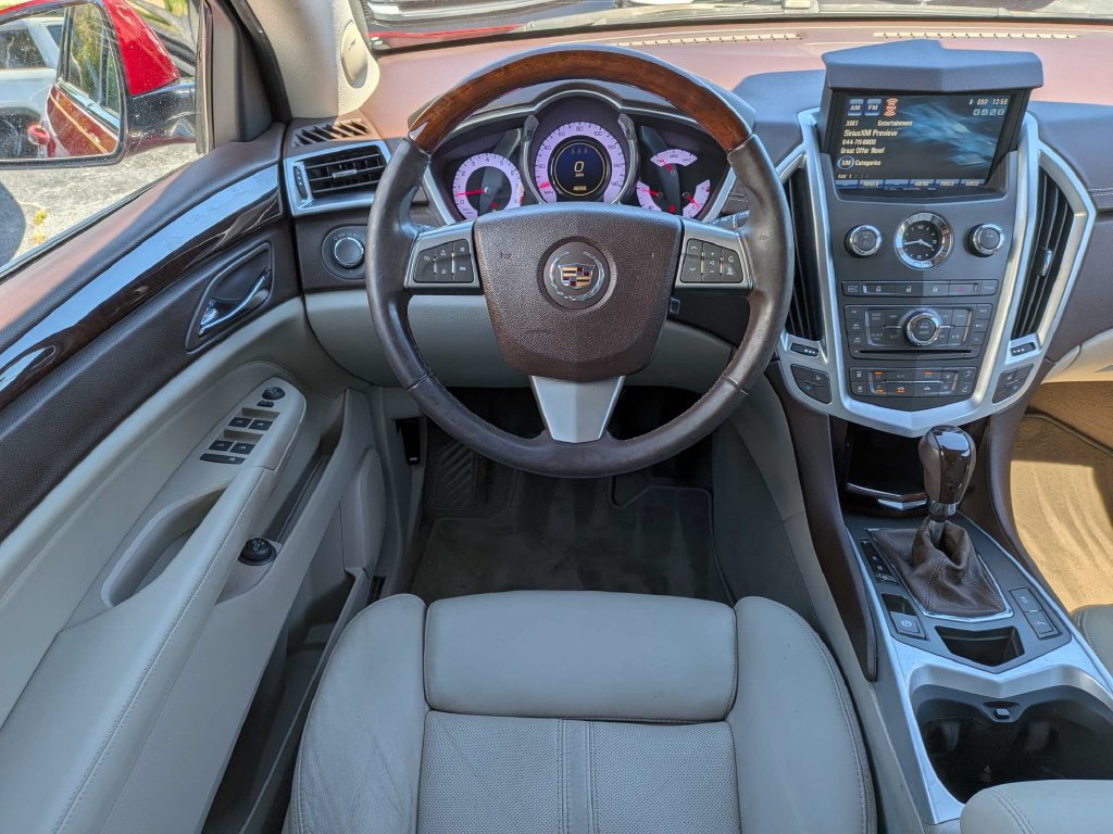 Used 2010 Cadillac SRX Luxury FWD image 14