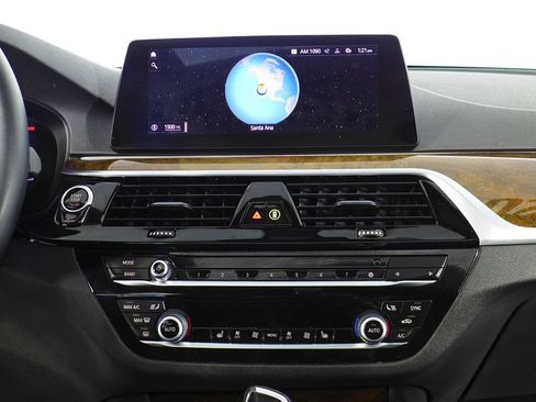 Used 2020 BMW 530i w/ Convenience Package image 27