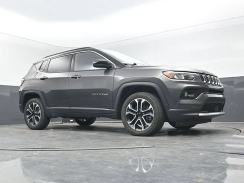 Used 2024 Jeep Compass Limited AWD/4WD image 43