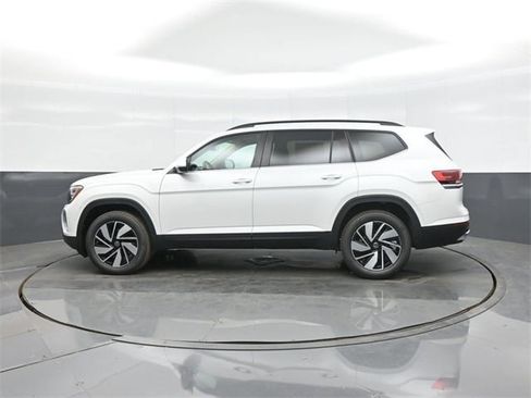 New 2026 Volkswagen Atlas SE image 4