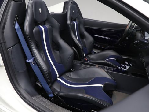 Certified 2015 Ferrari 458 Speciale A image 27