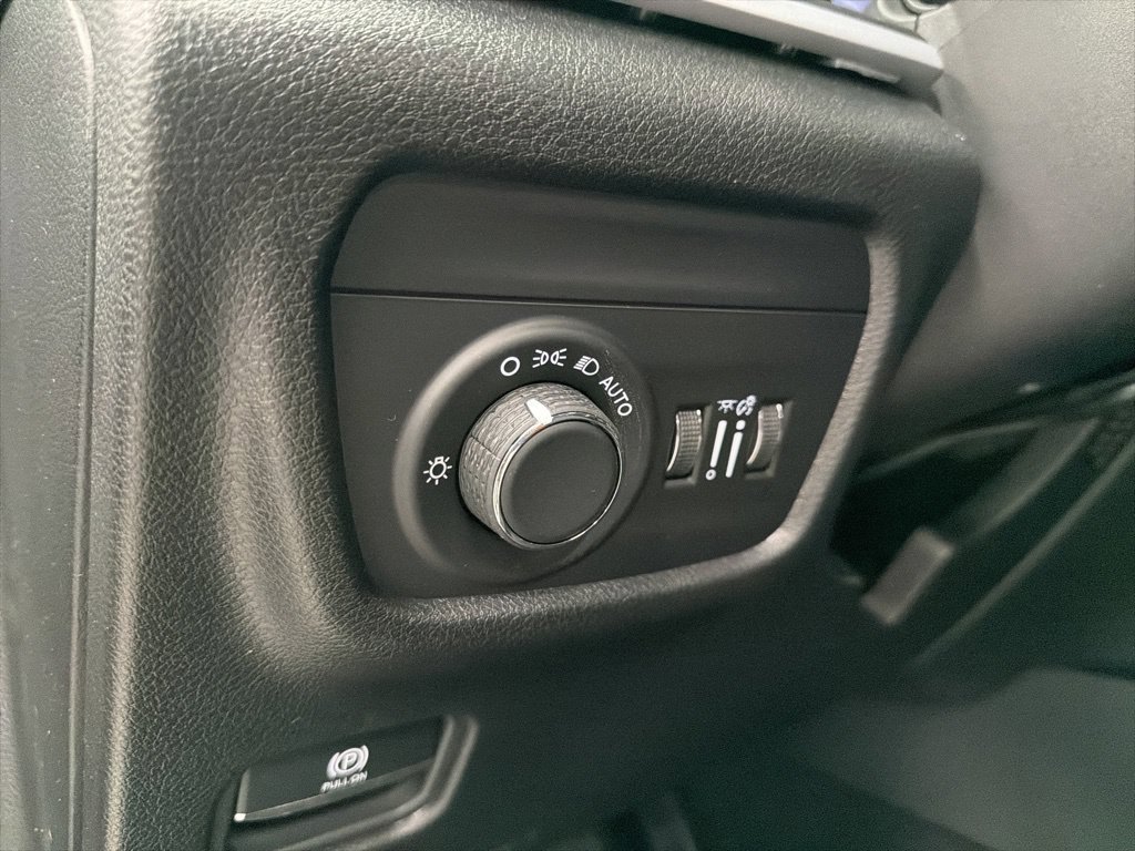 New 2026 Jeep Grand Cherokee Laredo RWD image 16
