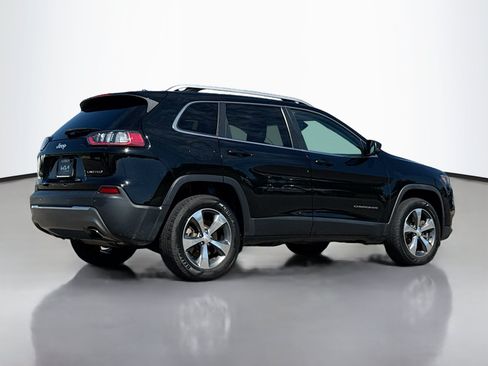 Used 2019 Jeep Cherokee Limited AWD/4WD image 5