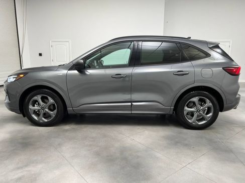Used 2024 Ford Escape ST-Line w/ Cold Weather Package image 4