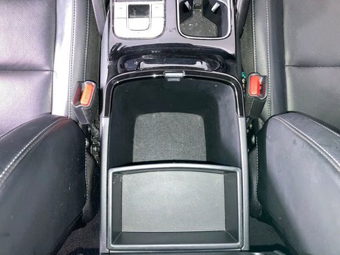 Used 2025 Kia Telluride S AWD/4WD image 13