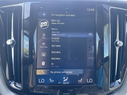 Used 2019 Volvo XC60 T5 Momentum w/ Premium Package image 13