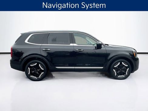 Certified 2023 Kia Telluride S w/ S Sunroof Package image 8