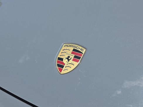Used 2025 Porsche 911 Carrera RWD image 12