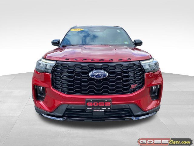 Used 2025 Ford Explorer ST w/ Sun And Sound Package AWD/4WD image 2
