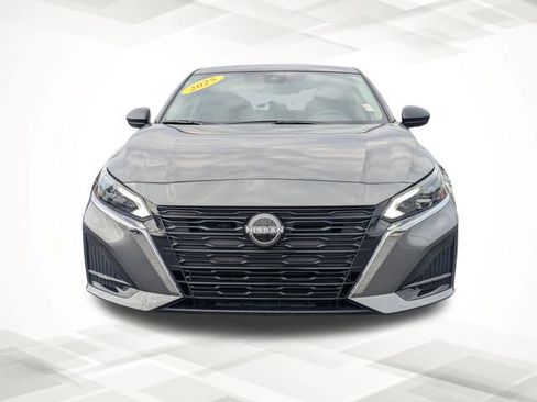 Certified 2025 Nissan Altima 2.5 S image 8