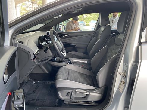 Certified 2022 Volkswagen ID.4 Pro RWD image 34