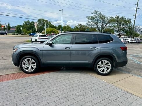 Certified 2023 Volkswagen Atlas SE AWD/4WD image 4