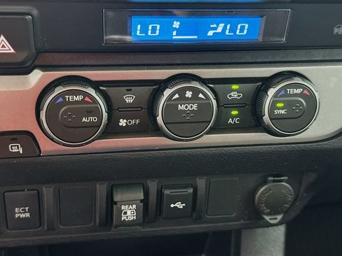 Certified 2023 Toyota Tacoma SR5 AWD/4WD image 15