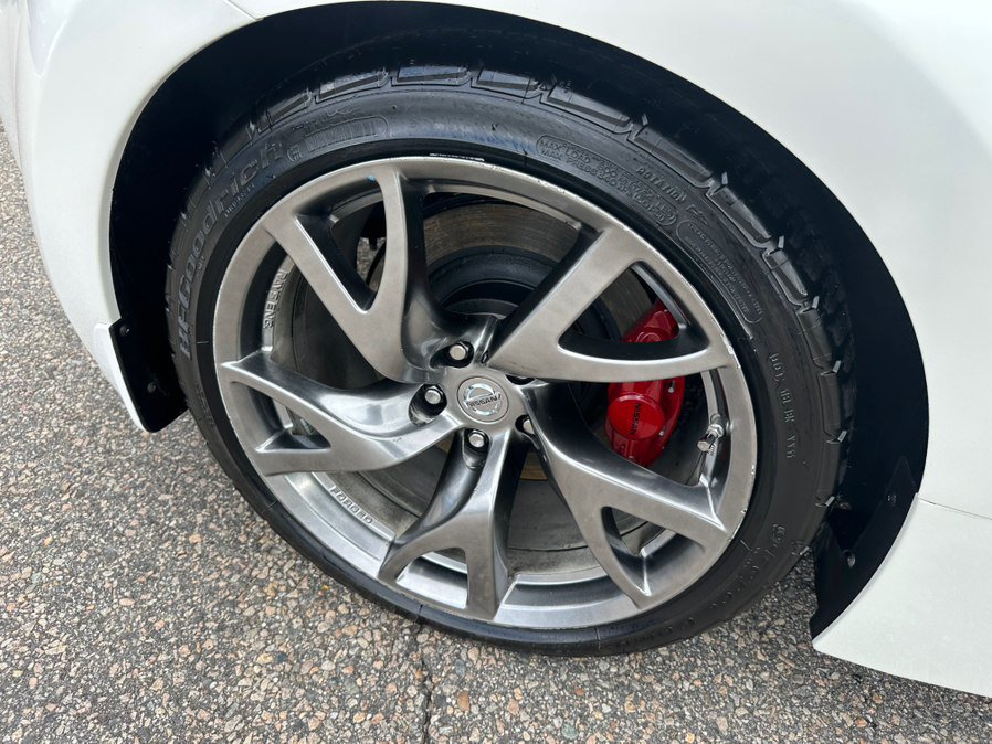 Used 2013 Nissan 370Z Coupe w/ Sport Pkg RWD image 18