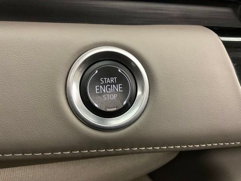 Used 2024 Cadillac Escalade ESV Sport Platinum AWD/4WD image 19