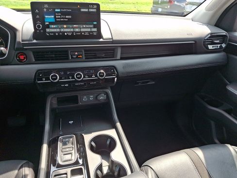 Certified 2024 Honda Pilot EX-L image 16