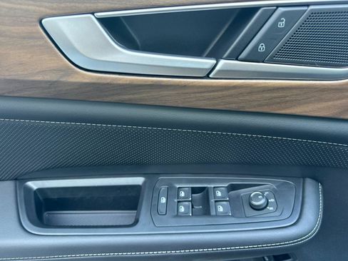 New 2026 Volkswagen Atlas SE image 10