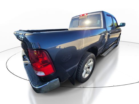 Used 2020 RAM 1500 Classic SLT AWD/4WD image 4