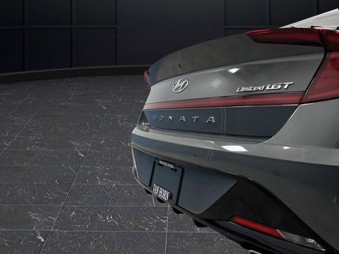 Used 2020 Hyundai Sonata Limited image 35