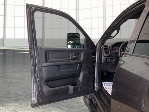 Used 2025 RAM 2500 Tradesman image 17