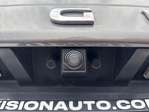 Used 2022 Nissan Rogue SV image 15