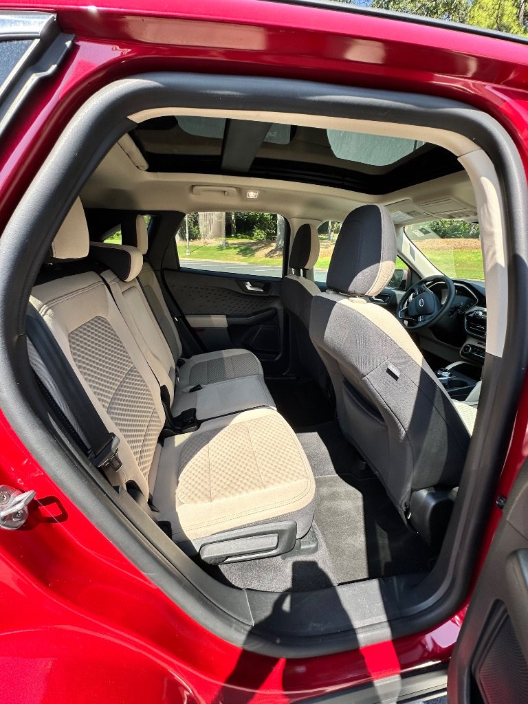 Used 2020 Ford Escape SE FWD image 18