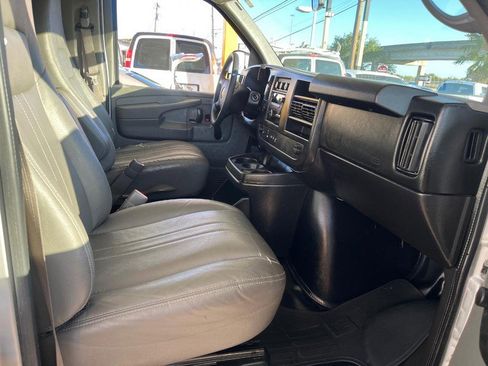 Used 2012 Chevrolet Express 3500 LS image 8