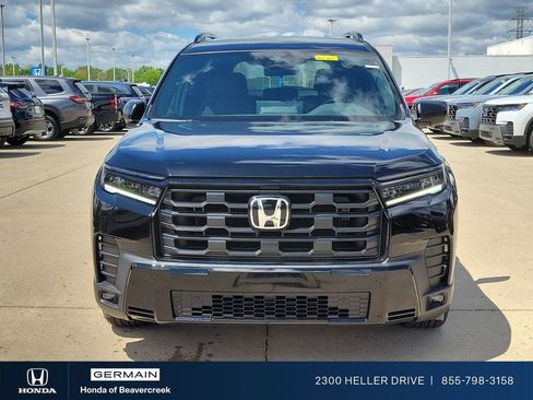 New 2026 Honda Pilot Sport image 2
