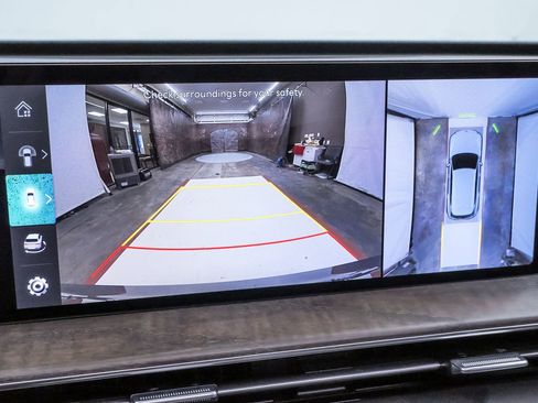 Certified 2025 Genesis GV80 3.5T Advanced image 24