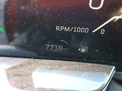 Certified 2025 Cadillac Escalade Sport Platinum w/ LPO, ONYX Package image 14