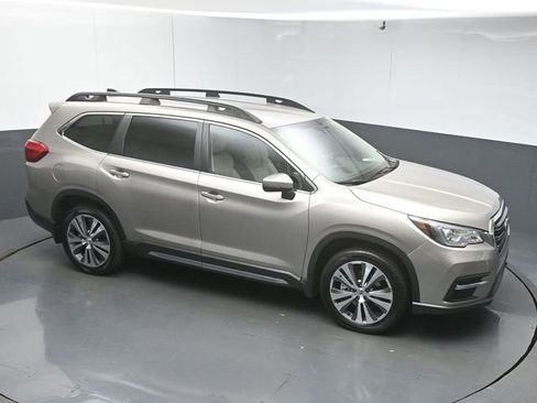 Used 2019 Subaru Ascent Limited image 41