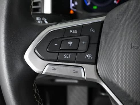 Certified 2023 Volkswagen Atlas Cross Sport SEL image 23