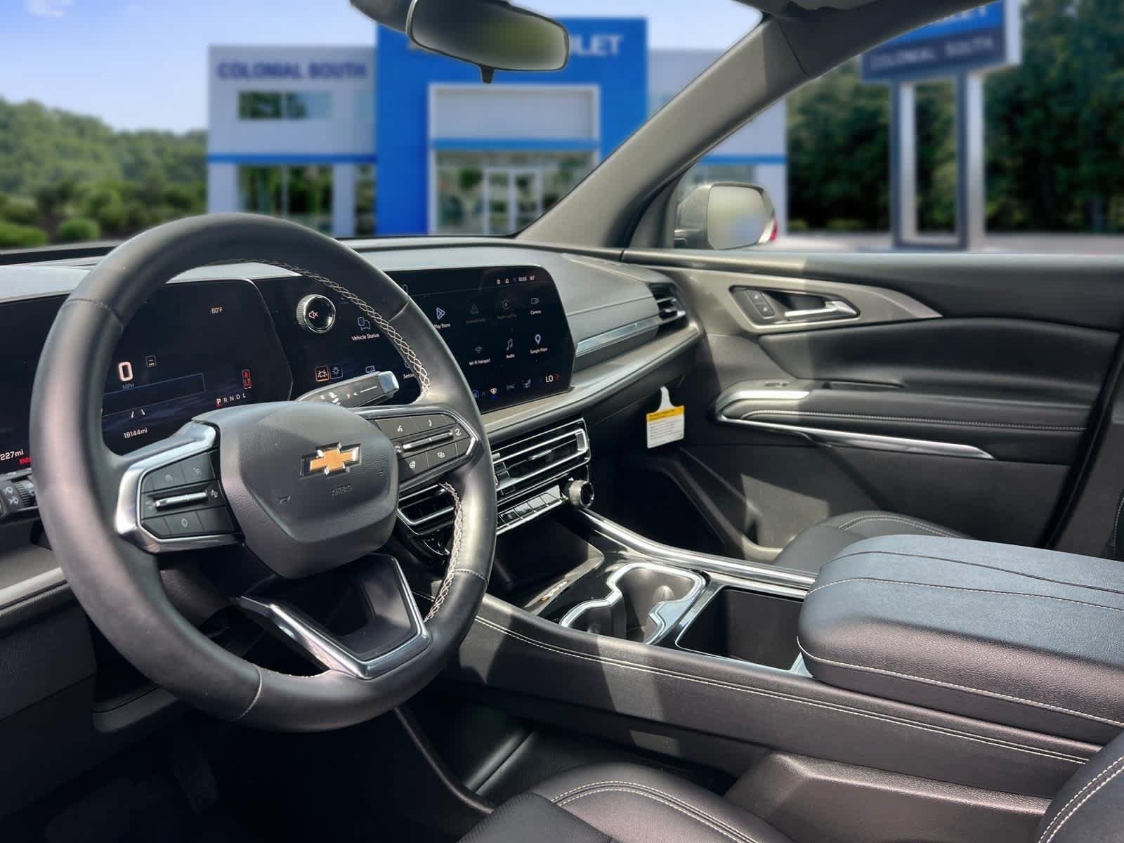 Certified 2026 Chevrolet Traverse LT AWD/4WD image 14