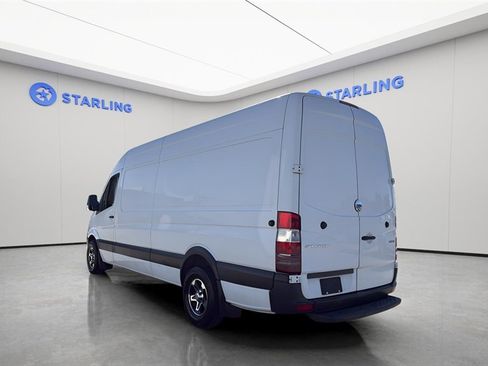 Used 2017 Freightliner Sprinter 2500 image 5