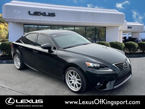 Used 2016 Lexus IS 200t w/ Navigation System Package image 7