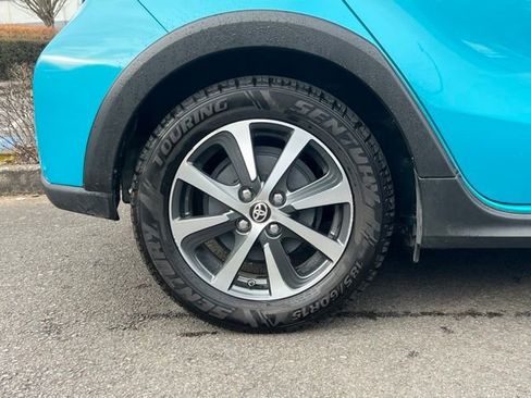 Used 2018 Toyota Prius C Four image 9