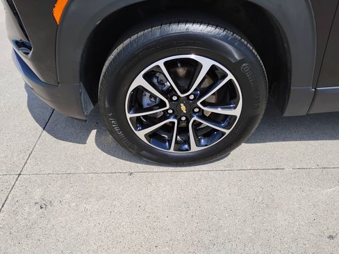 Used 2024 Chevrolet TrailBlazer LT w/ LT Cold Weather Package AWD/4WD image 29