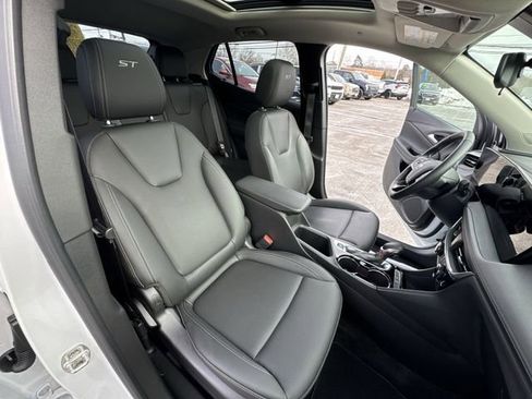 Used 2024 Buick Encore GX Sport Touring w/ Experience Buick Package image 26