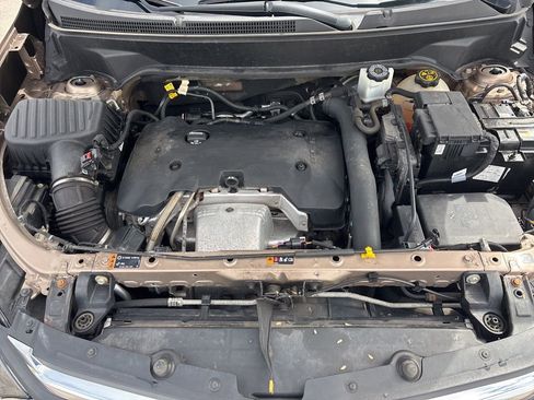 Used 2018 Chevrolet Equinox Premier AWD/4WD image 10
