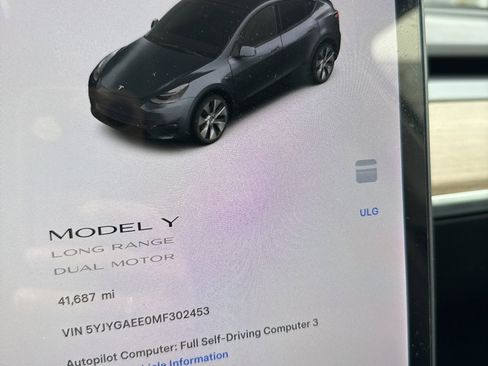 Used 2021 Tesla Model Y Long Range image 8