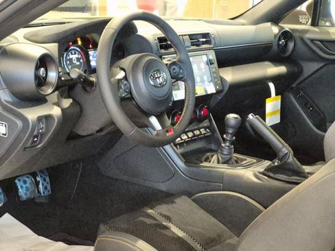 New 2026 Toyota GR86 YUZU Limited image 3