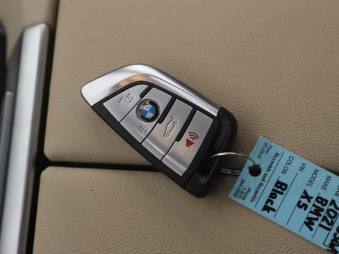Used 2021 BMW X5 xDrive40i AWD/4WD image 22