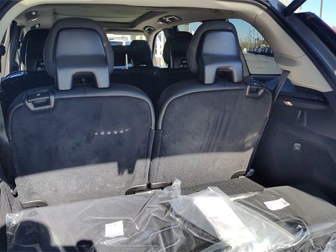 New 2026 Volvo XC90 B6 Ultra image 35