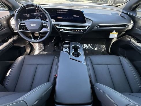 New 2026 Cadillac Lyriq Luxury image 21