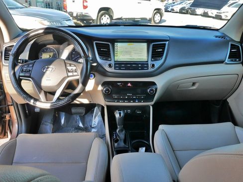 Used 2017 Hyundai Tucson SE Plus image 18