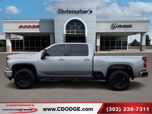 Used 2025 Chevrolet Silverado 2500 LT w/ Convenience Package AWD/4WD image 6