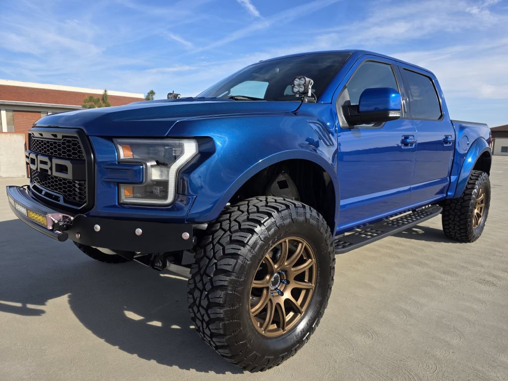 Used 2018 Ford F150 Raptor w/ Equipment Group 802A Luxury AWD/4WD image 3