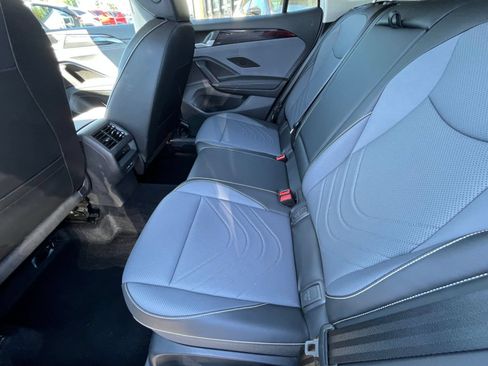 Used 2026 Volkswagen Tiguan SE FWD image 23