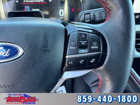 Used 2025 Ford Explorer ST-Line w/ ST-Line Street Pack AWD/4WD image 21