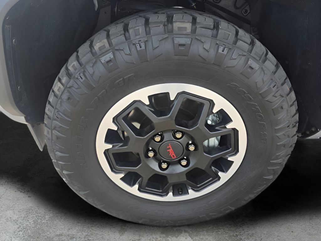 Used 2025 Toyota 4Runner TRD Off-Road AWD/4WD image 10
